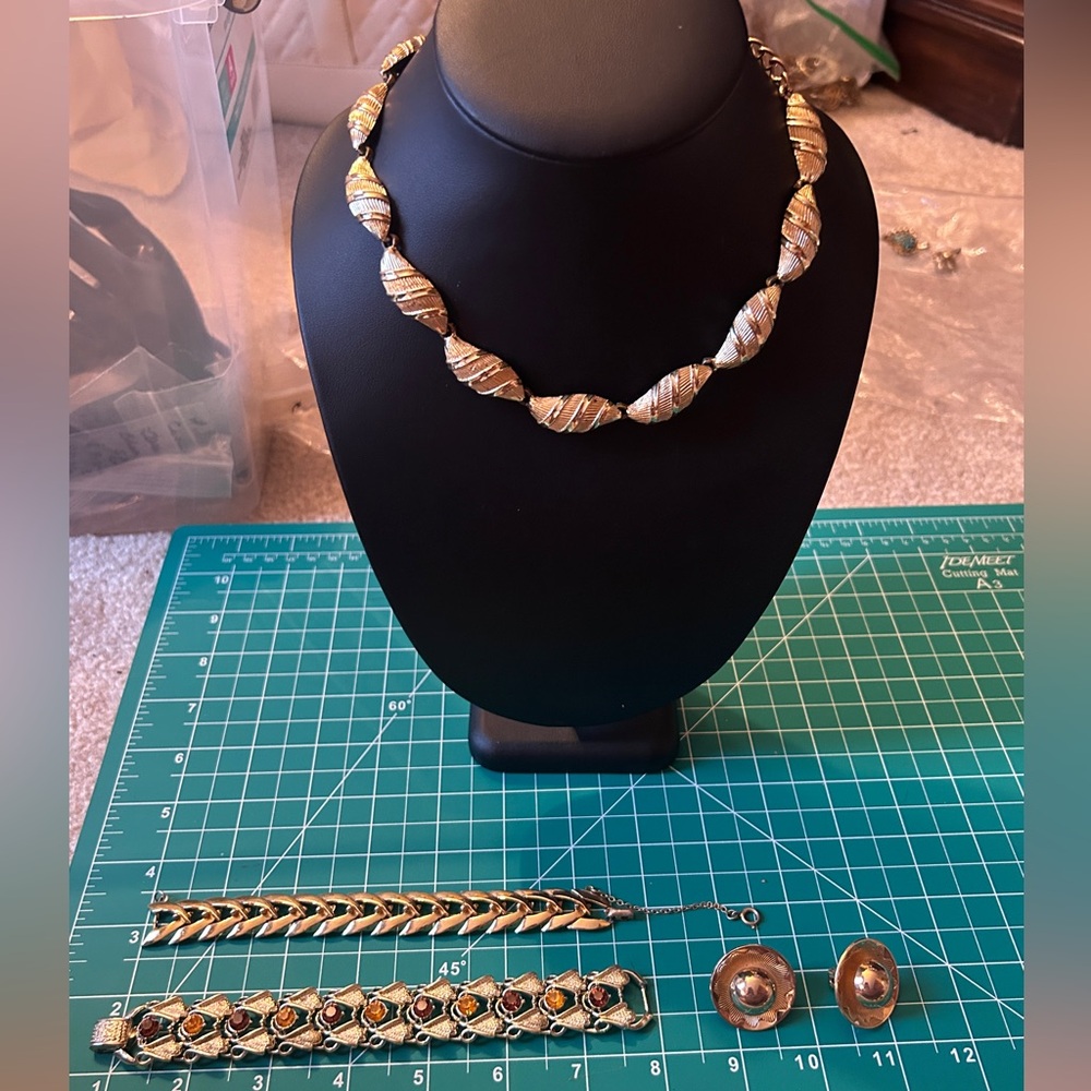 Vintage Coro Chevron Link & Amber Rhinestone Bracelets Large Earrings & Necklace